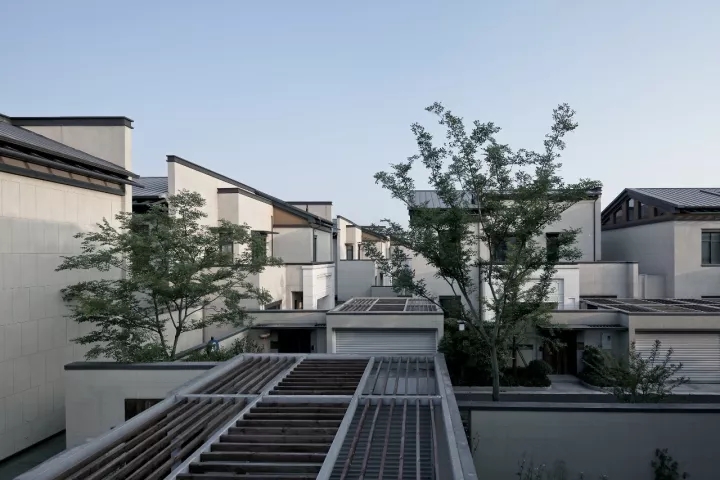 項(xiàng)目中公共空間與私密空間相互嵌套，空間感受豐富